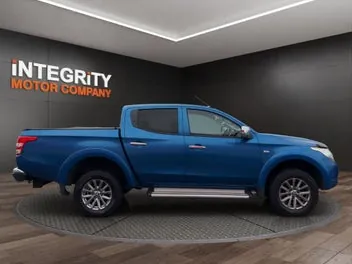 Mitsubishi Triton 2016 photo 3