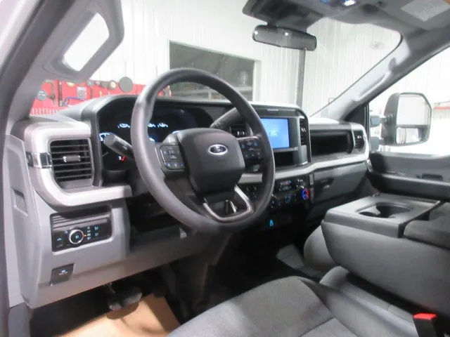 Ford F350 2025 photo 4