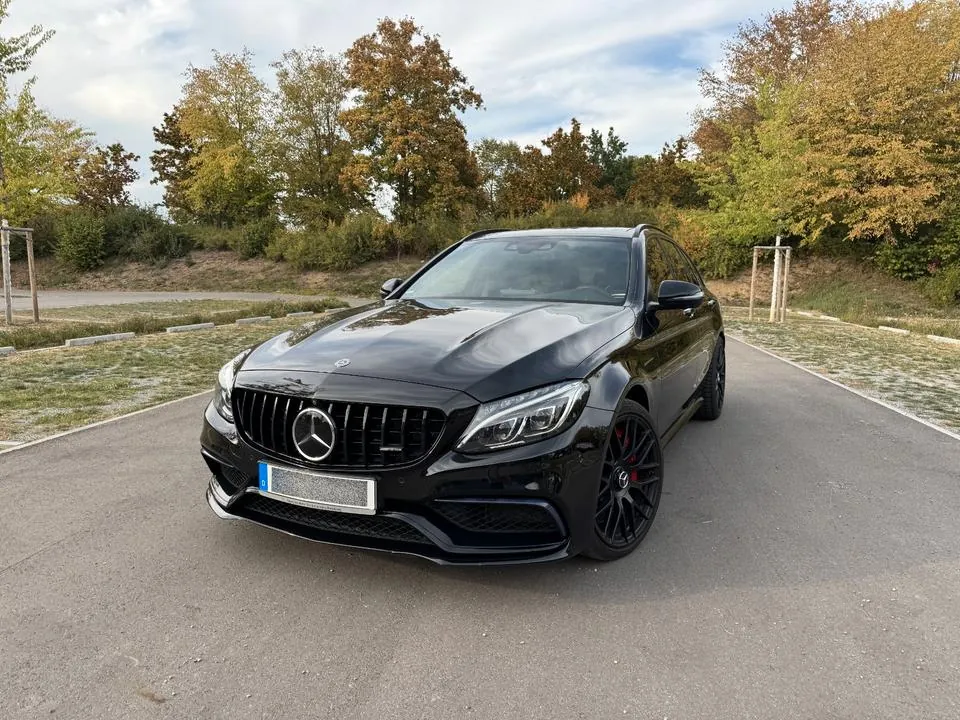 Mercedes-Benz C63S Amg