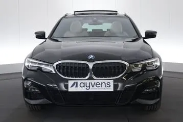 BMW 3 Series Touring 2022 photo 2