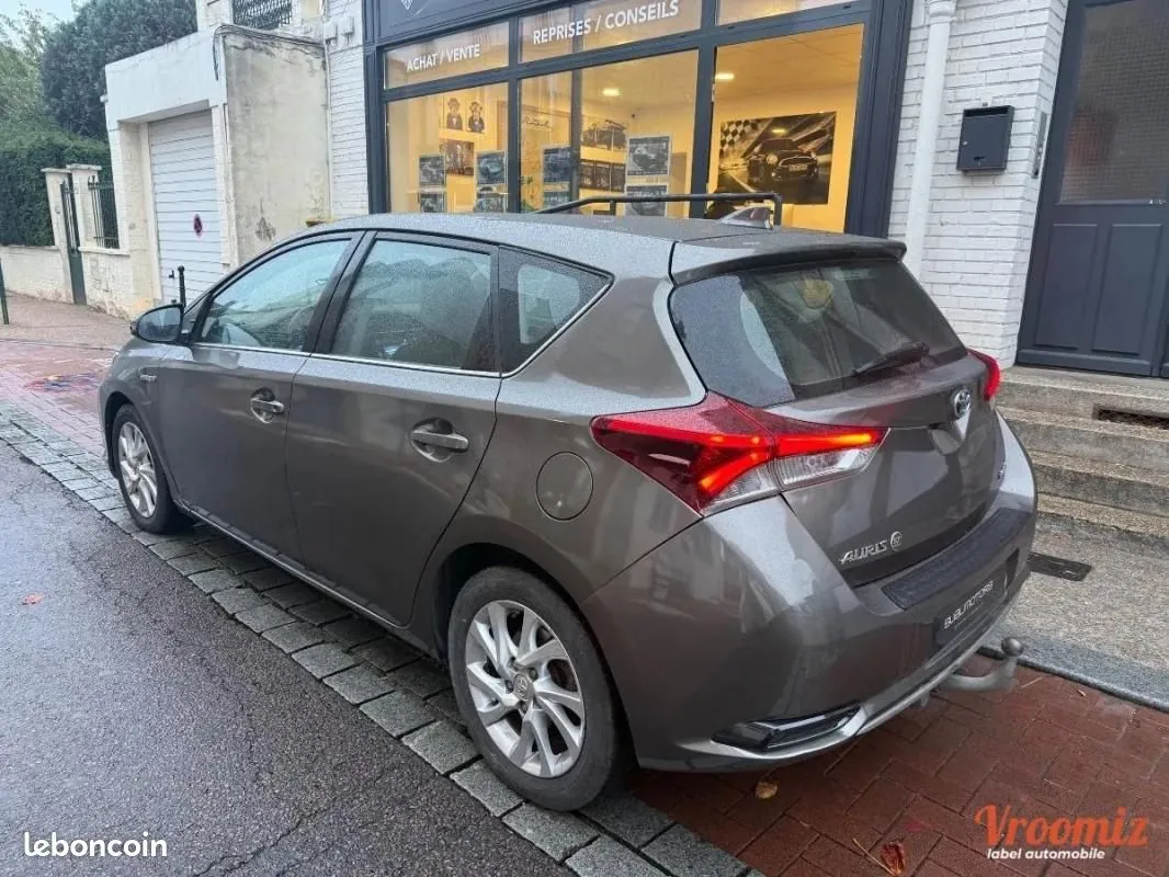 Toyota Auris 2017 photo 5