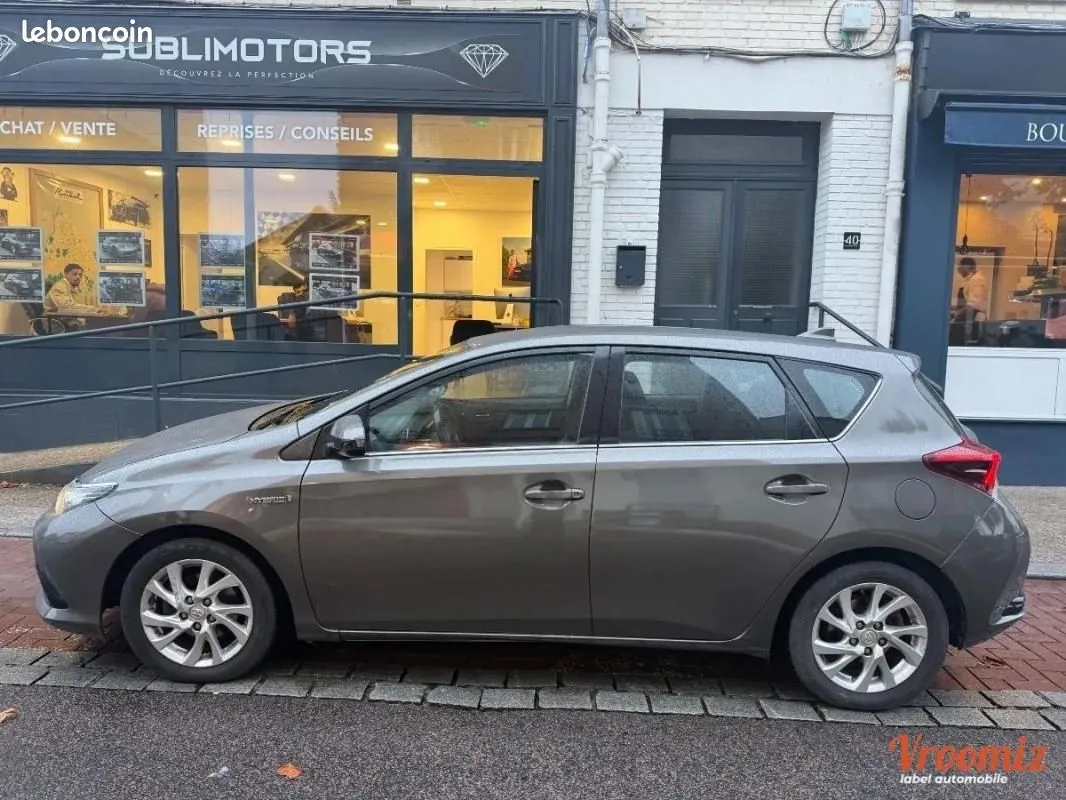 Toyota Auris 2017 photo 4