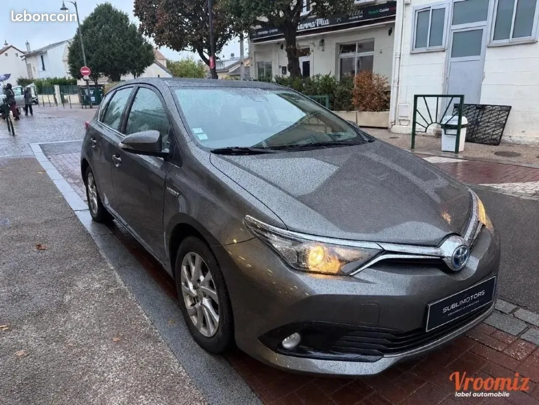 Toyota Auris 2017 photo 3