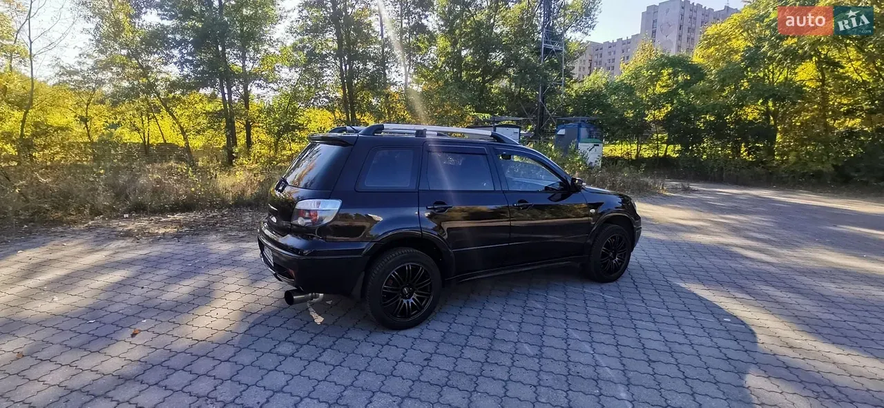 Mitsubishi Outlander 2005 photo 5