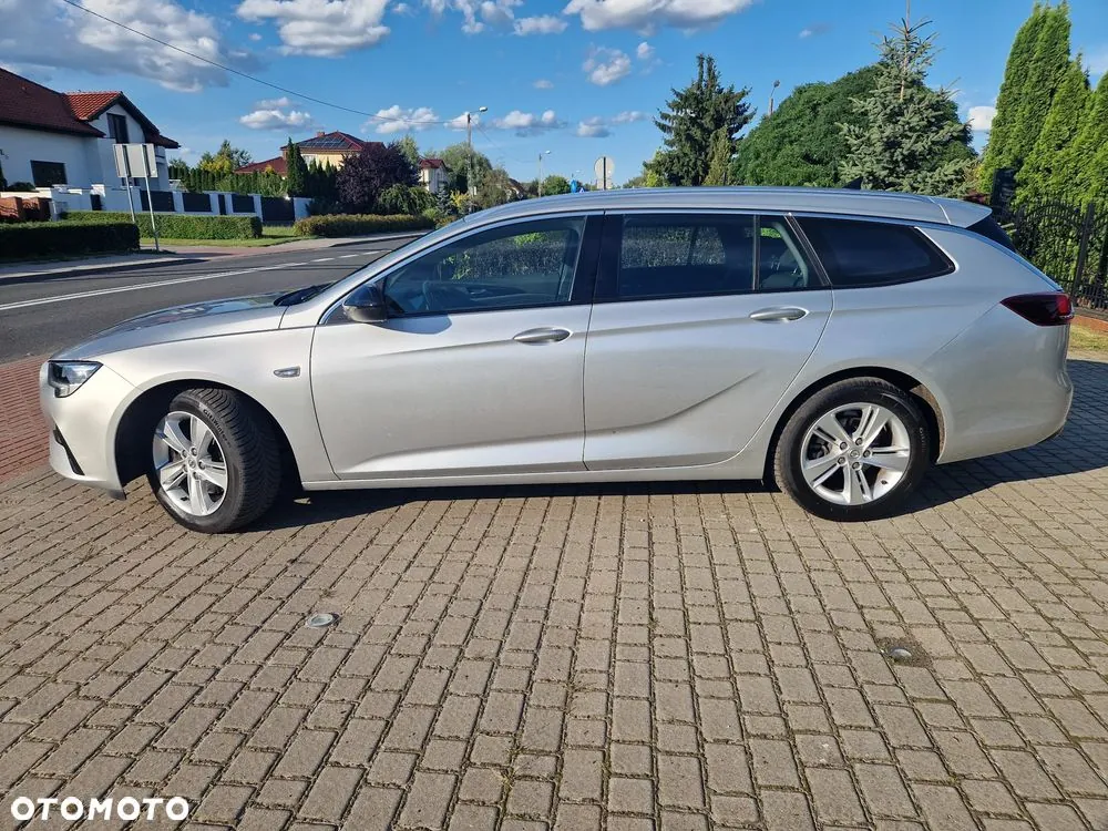 Opel Insignia 2022 photo 2