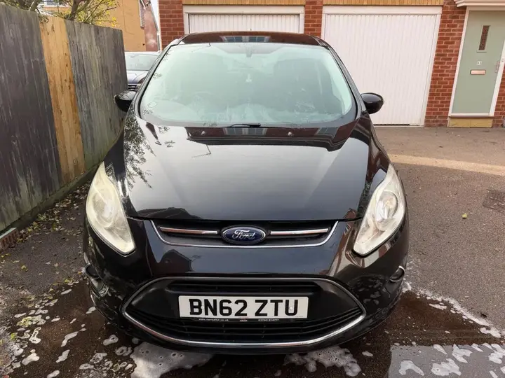 Ford Grand C-Max 2012 photo 2