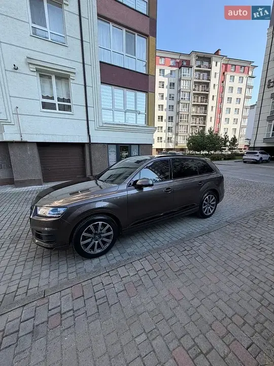 Audi Q7 2017 photo 4