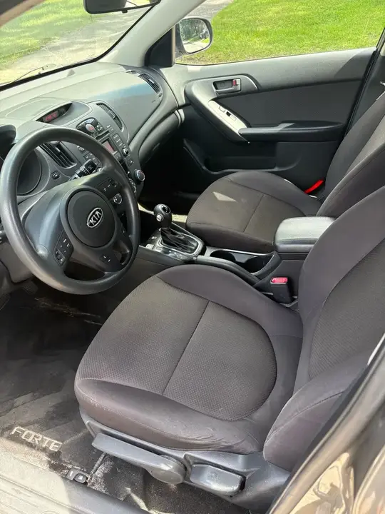 Kia Forte 2012 photo 5