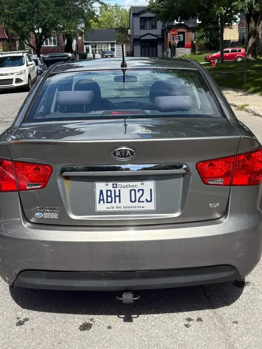 Kia Forte 2012 photo 2