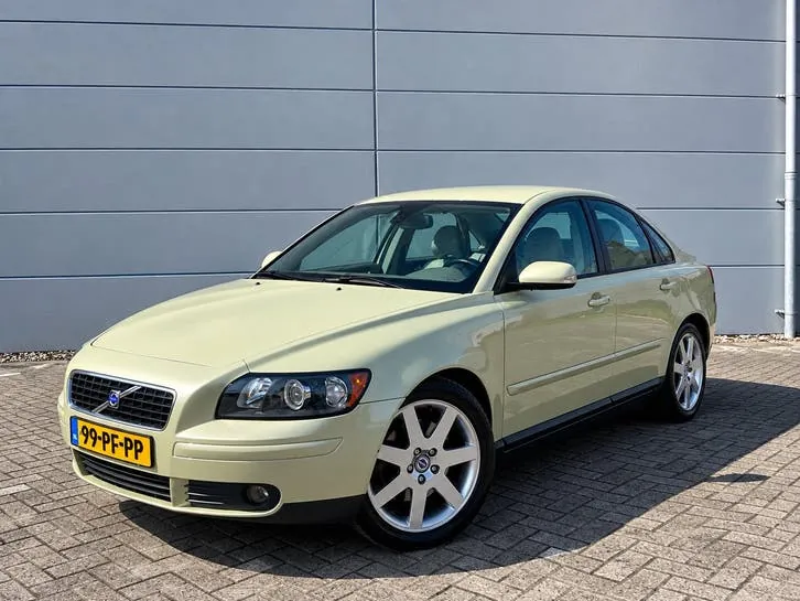 Volvo S40