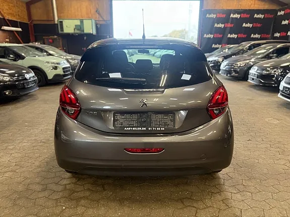 Peugeot 208 2019 photo 4