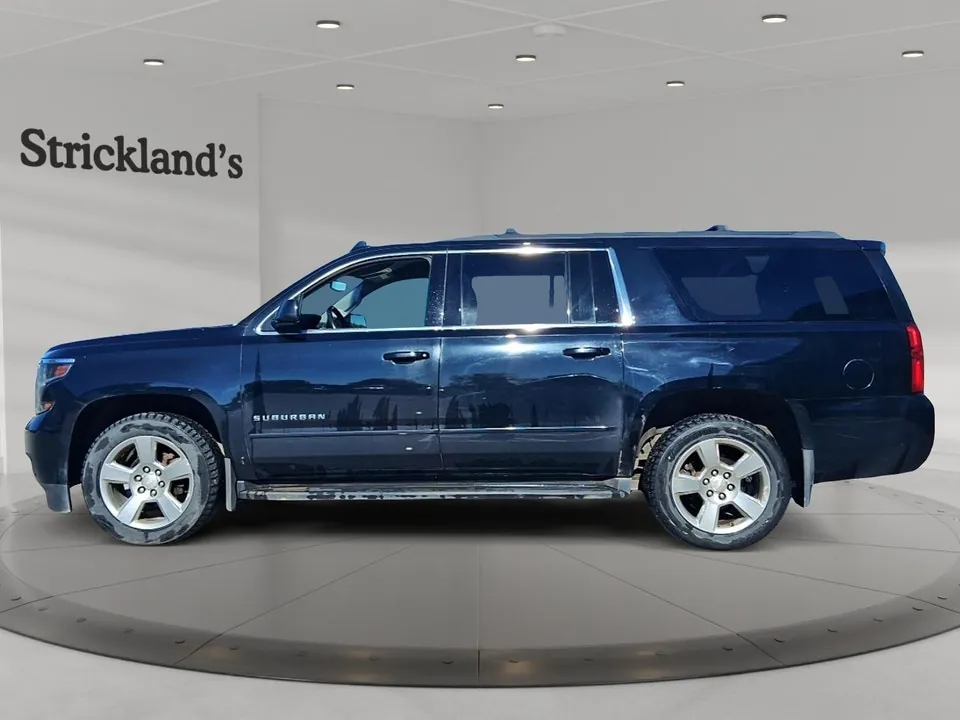 Chevrolet Suburban 2018 photo 3