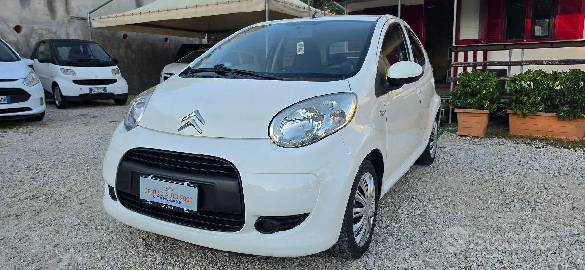 Citroen C1 2011 photo 2