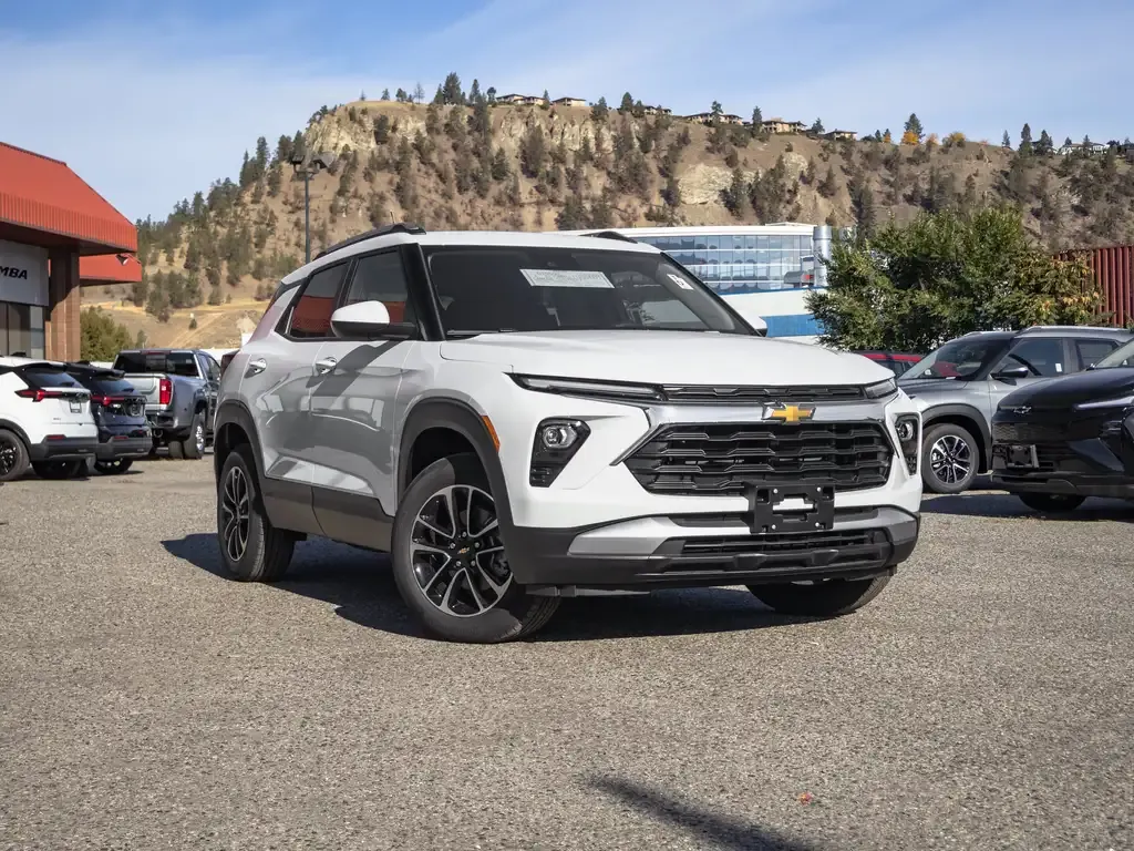 Chevrolet Trailblazer 2026 photo 2