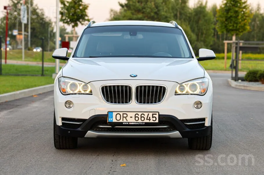 BMW X1 2013 photo 2