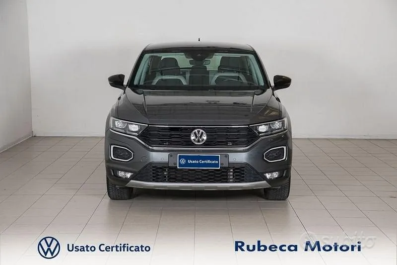 Volkswagen T-Roc 2020 photo 2