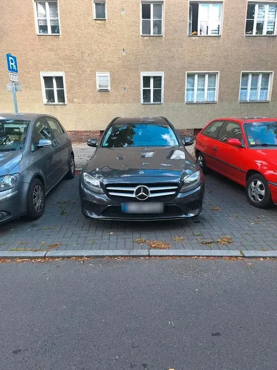 Mercedes-Benz C 220D