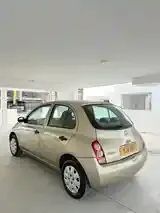 Nissan March 2004 photo 5