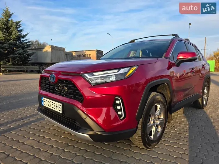 Toyota Rav4 2023 photo 2