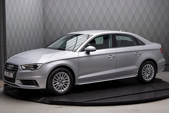 Audi A3 2014 photo 2