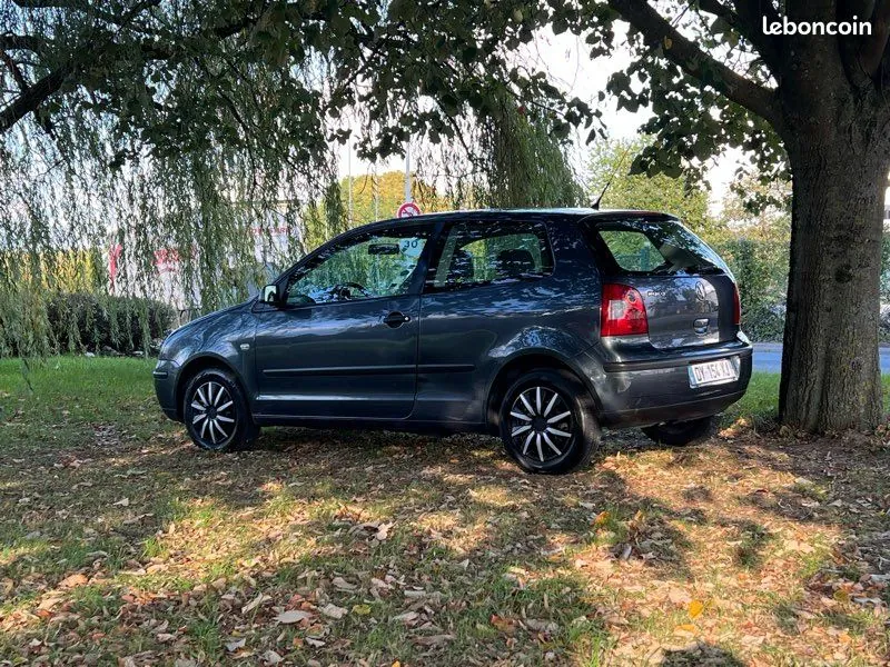 Volkswagen Polo 2002 photo 2