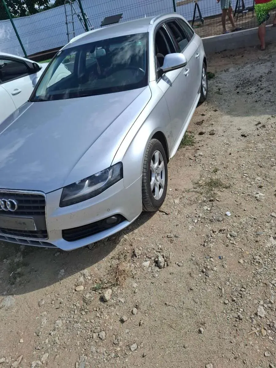 Audi A4 2008 photo 2