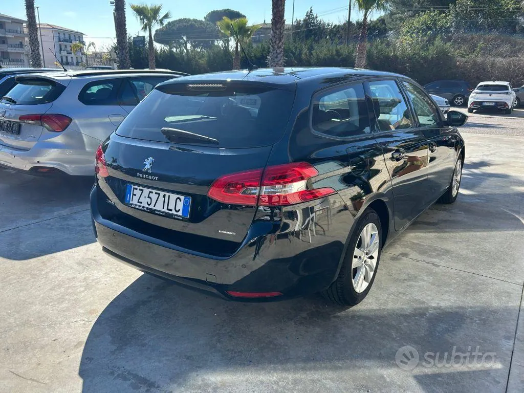 Peugeot 308 2019 photo 5