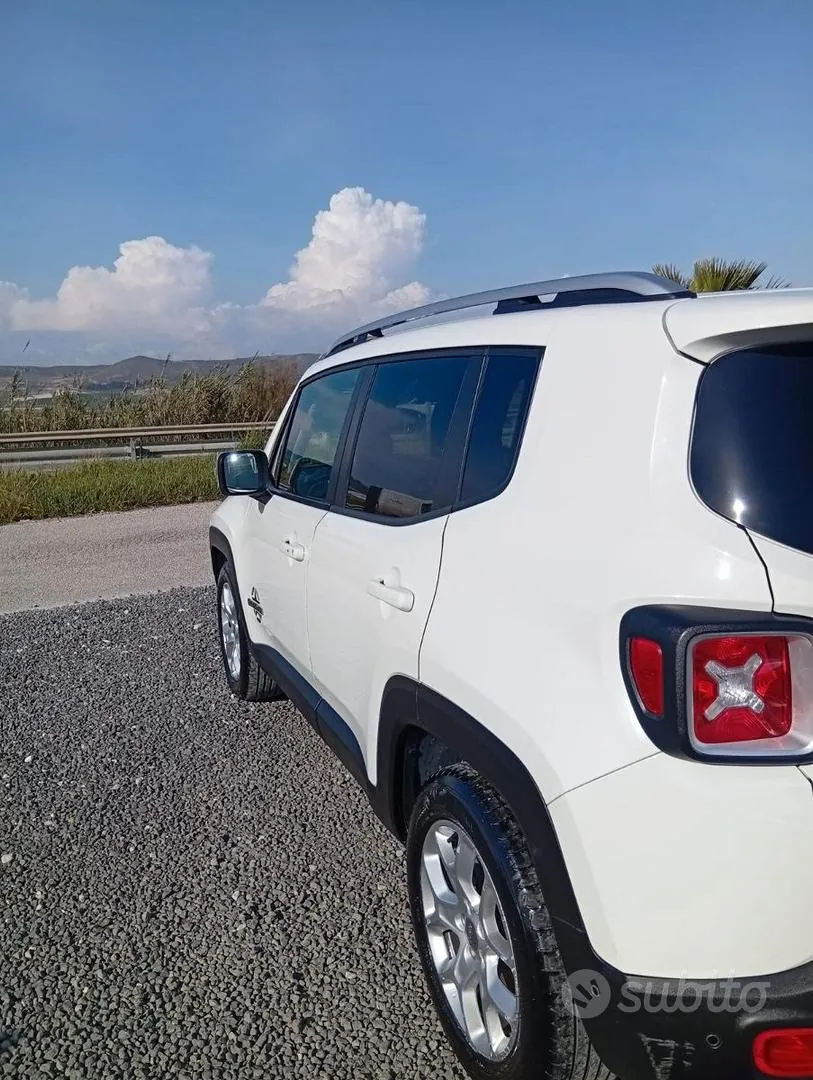 Jeep Renegade 2016 photo 2