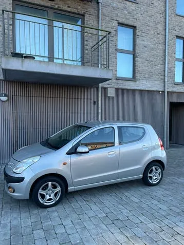 Nissan Pixo