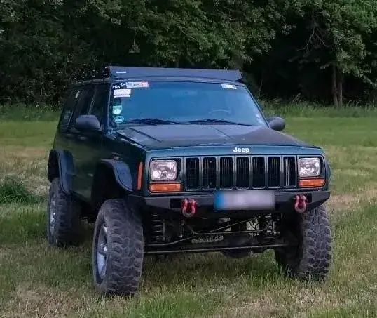 Jeep Cherokee