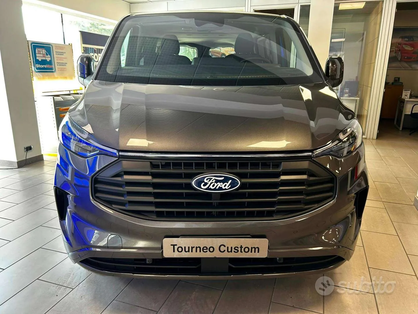 Ford Tourneo Custom 2023 photo 2