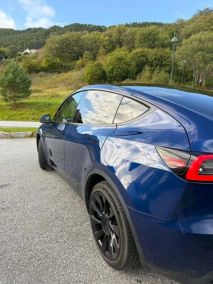 Tesla Model Y 2024 photo 5