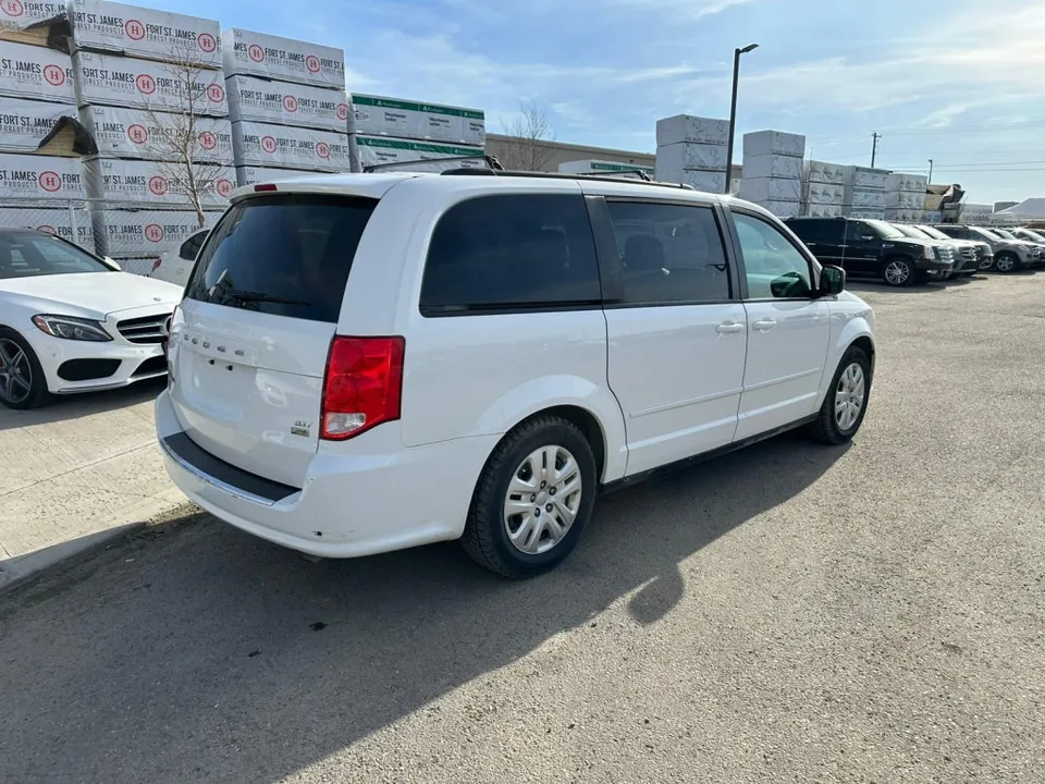 Dodge Grand Caravan 2016 photo 4