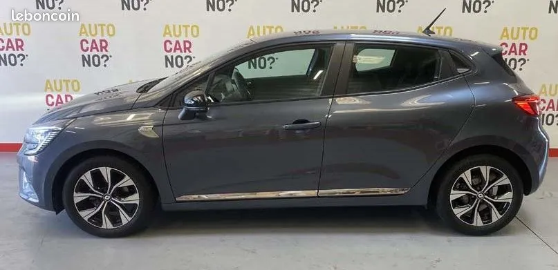 Renault Clio 2022 photo 3