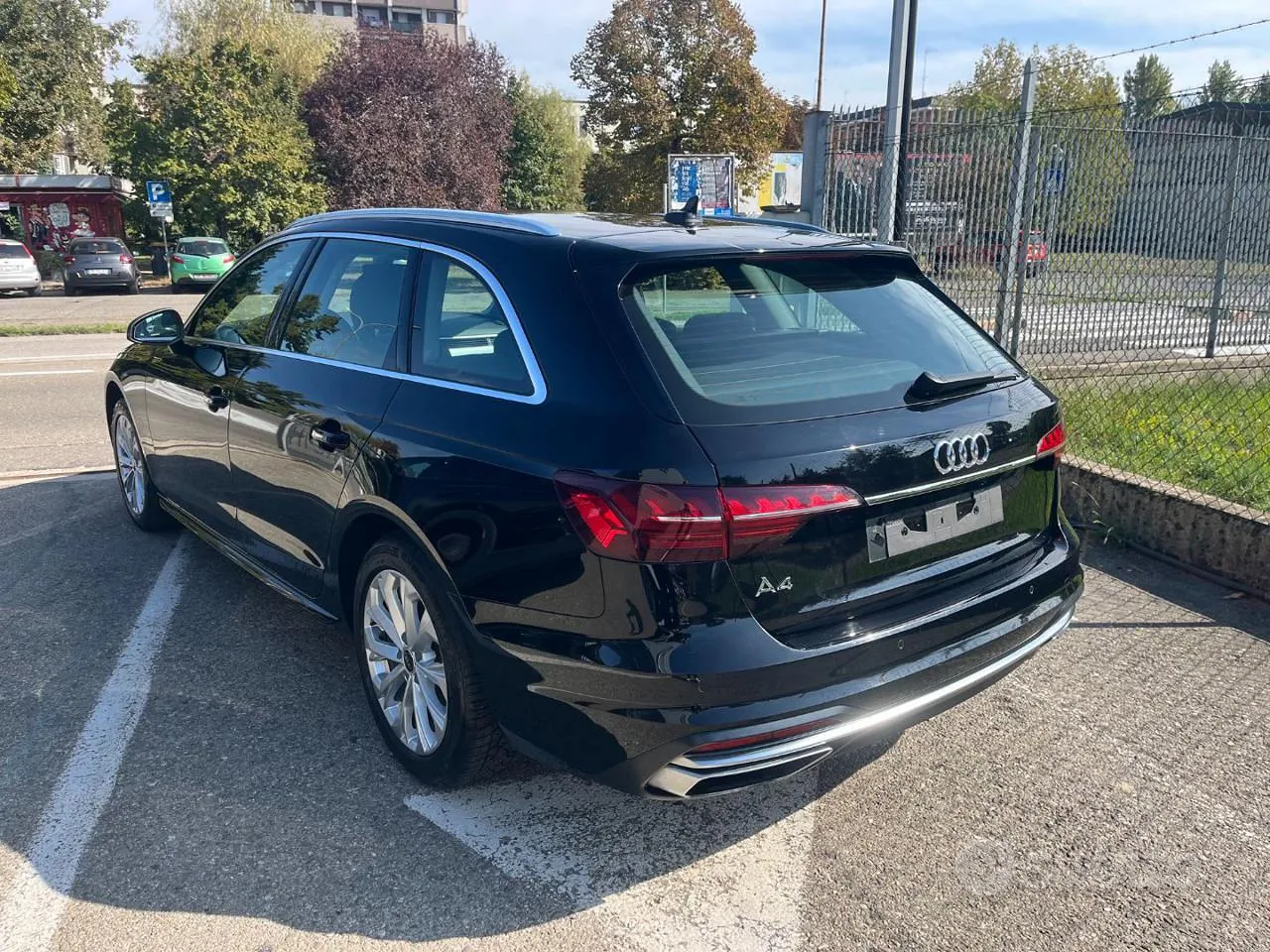 Audi A4 2023 photo 4