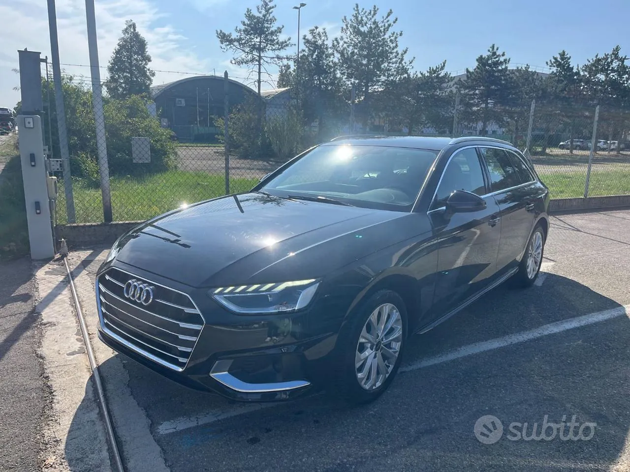 Audi A4 2023 photo 2