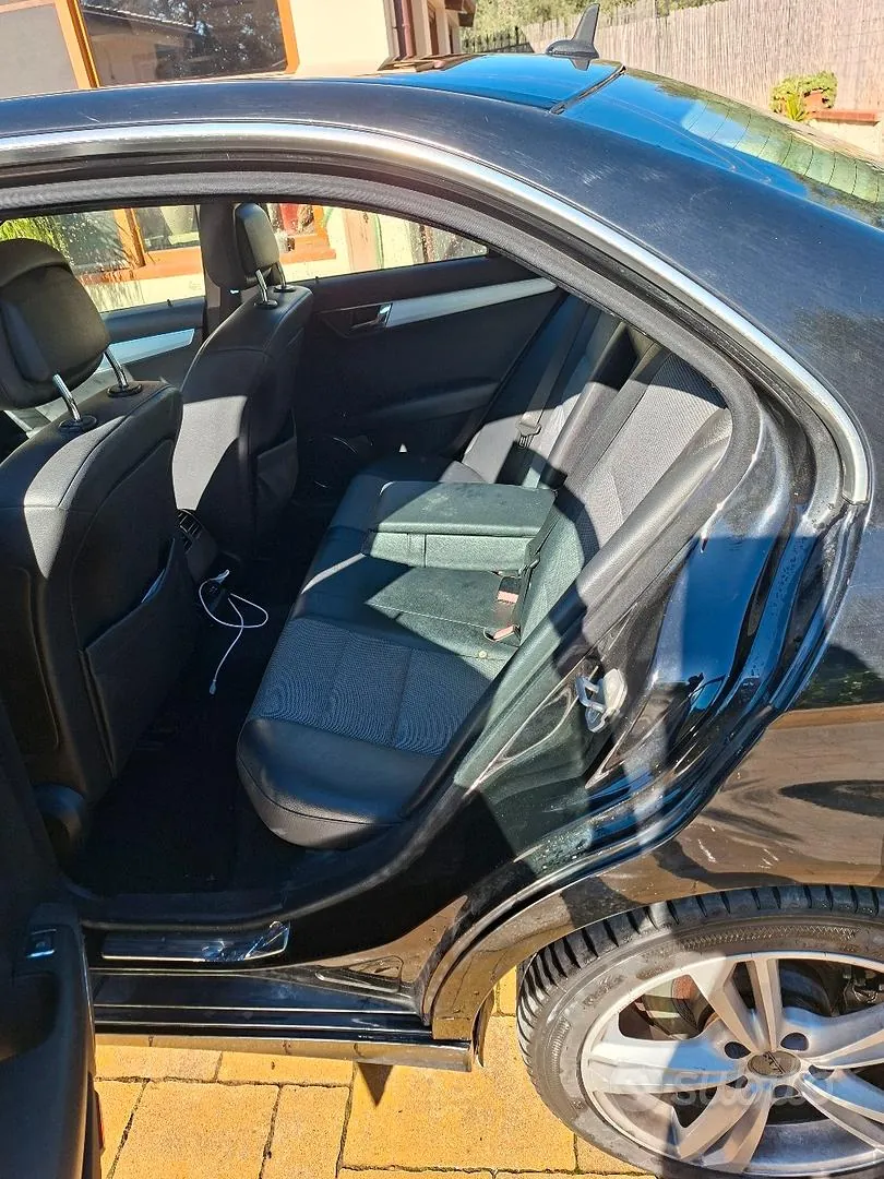Mercedes-Benz C-Class 2008 photo 3