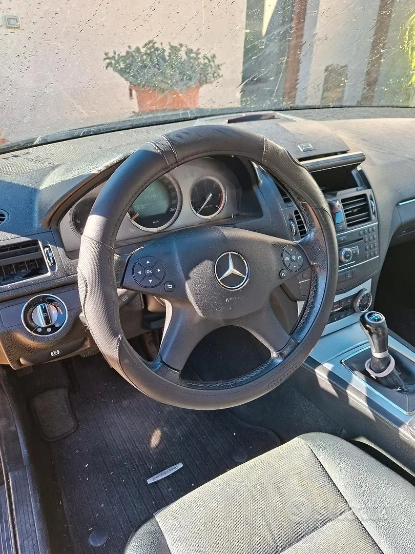 Mercedes-Benz C-Class 2008 photo 4