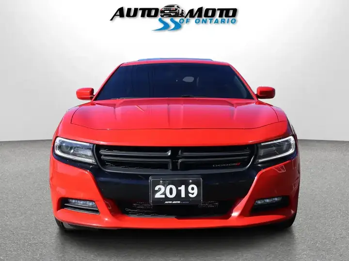 Dodge Charger 2019 photo 2