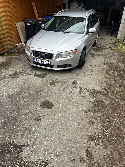 Volvo V70 2009 photo 4