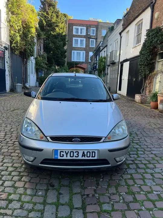 Ford Focus 2003 photo 2