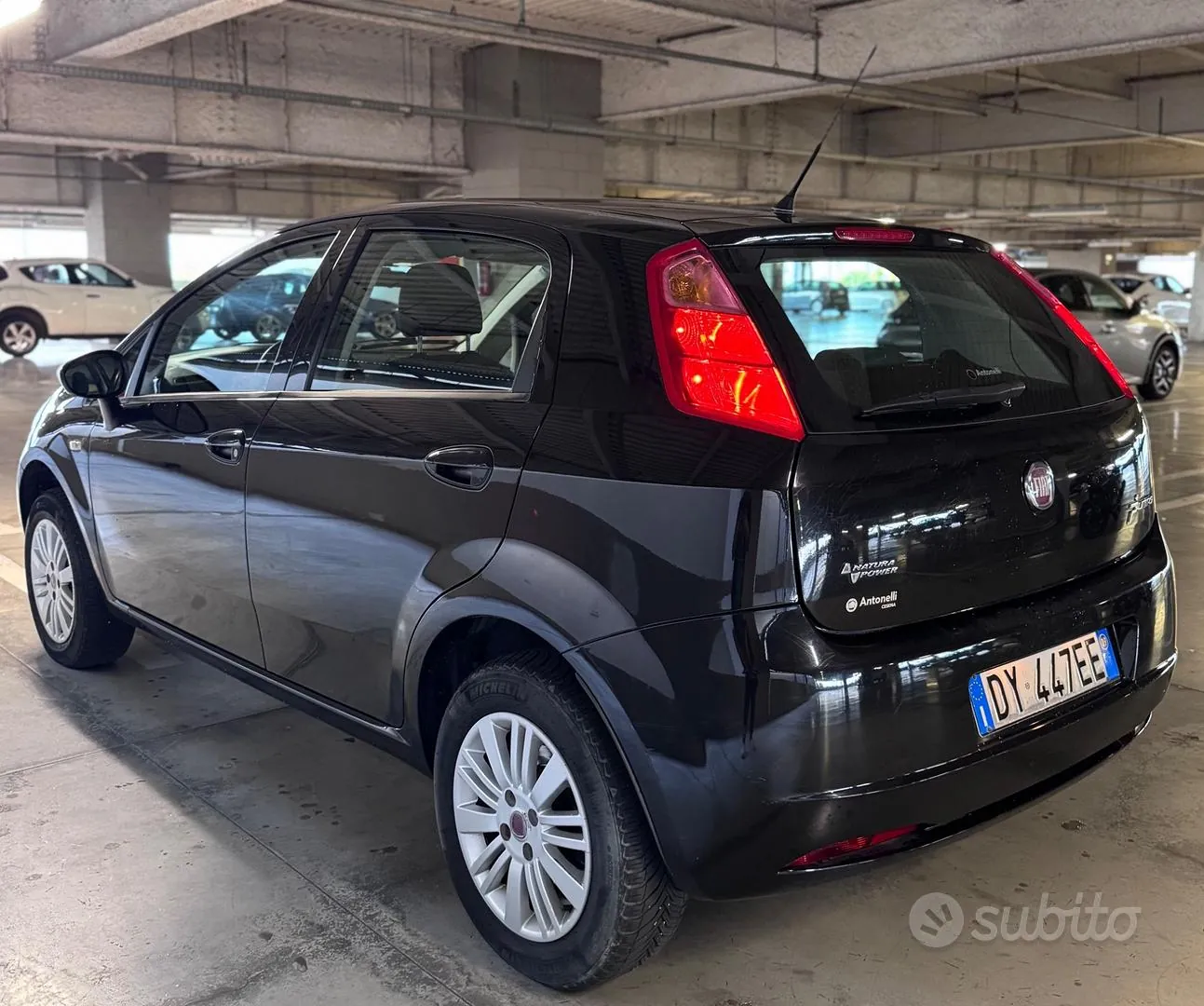Fiat Grande Punto 2009 photo 4