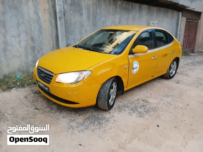 Hyundai Avante 2010 photo 2