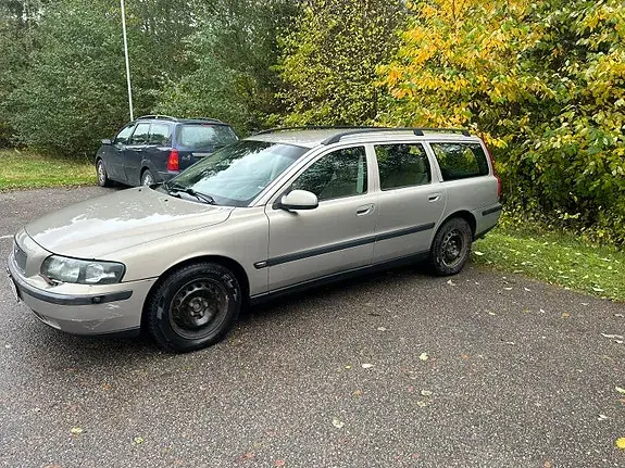 Volvo V70 2003 photo 2
