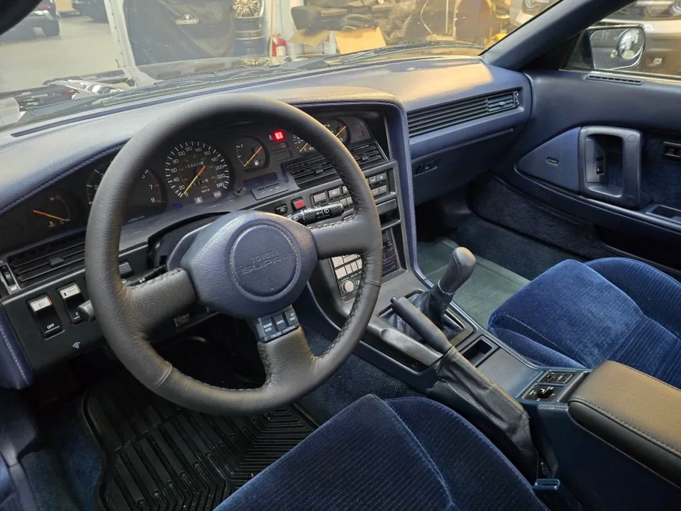 Toyota Supra 1988 photo 5