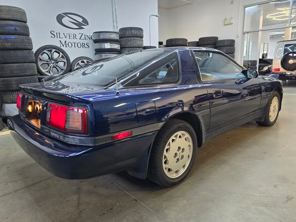 Toyota Supra 1988 photo 4