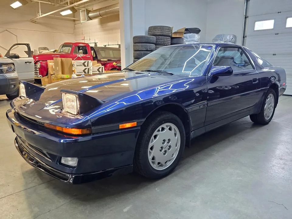 Toyota Supra 1988 photo 2