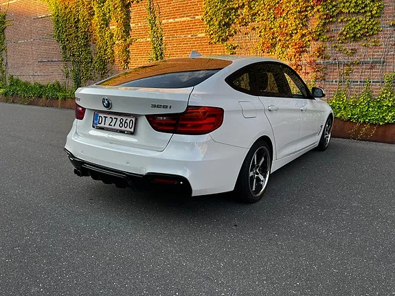 BMW 328I 2014 photo 3