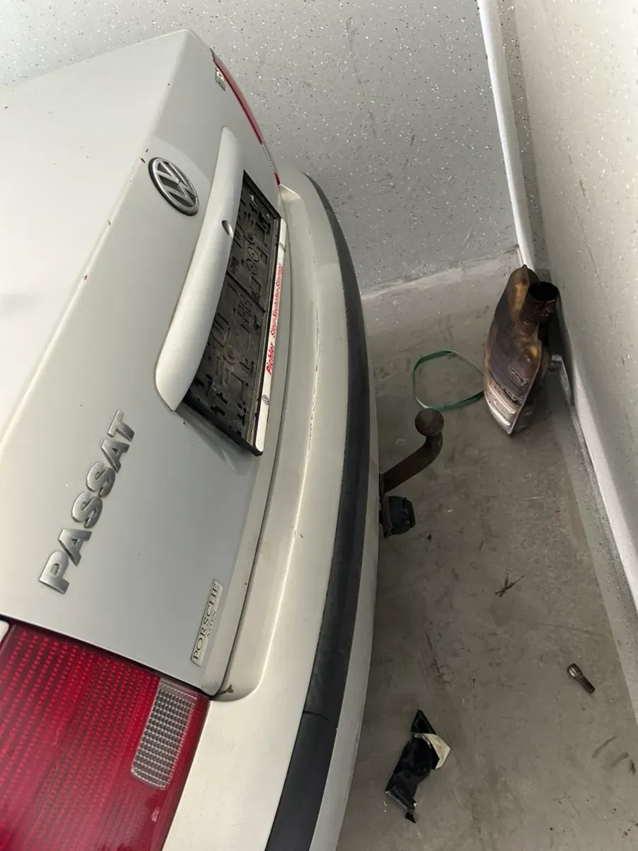 Volkswagen Passat 2000 photo 3