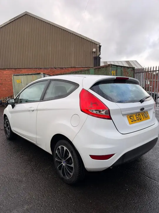 Ford Fiesta 2010 photo 5